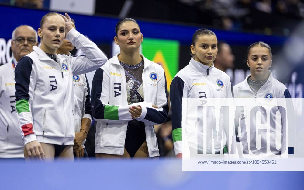 ROTTERDAM - The Italian gymnasts during the team final at the World Gymnastics Championships in Rotterdam Ahoy. IRIS VAN DEN BROEK ANP ANPxSportx IVx 573182183 originalFilename: 573182183