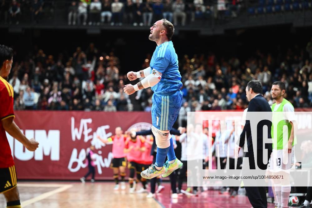 Belgium vs Slovenia - FIFA Futsal World Cup 2028 Main Round Group Phase ANTWERPEN, BELGIUM - OCTOBER 21 : Vrancken Dries goalkeeper of Red Devils Futsal celebrates scoring a goal during the FIFA Futsal World up 2028 main round group phase at the Lotto Arena on October 21, 2026 in Antwerpen, Belgium, 21 10 2026 Antwerpen Belgium