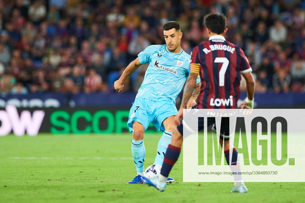 Yuri Berchiche (Athletic Club) during the LaLiga EA Sports match between Levante UD and Athletic Club at Estadi Ciutat de València on October 21, 2026 in Valencia, Spain. -