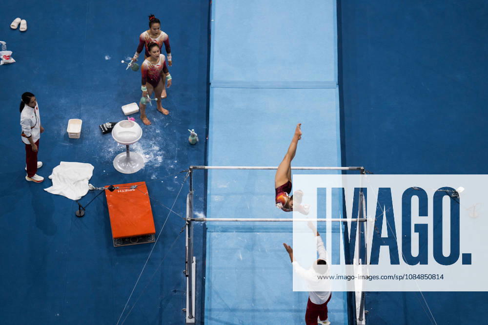 2026 Artistic Gymnastics World Championships, Day 5, Women s Team Final 261021 Qingying Zhang of China and Siyu Du of China watching Qingying Zhang of China, Siyu Du of China Qiyuan Qiu of China, warm up ahead of competing in uneven bars during women s team final on day five of the 2026 Artistic Gymnastics World Championships on October 21, 2026 in Rotterdam. Photo: Joel Marklund BILDBYRÅN kod JM JM0863 bbeng artistisk gymnastik artistic gymnastics gymnastik-vm vm artistic gymnastics world championships final lagfinal team final dam