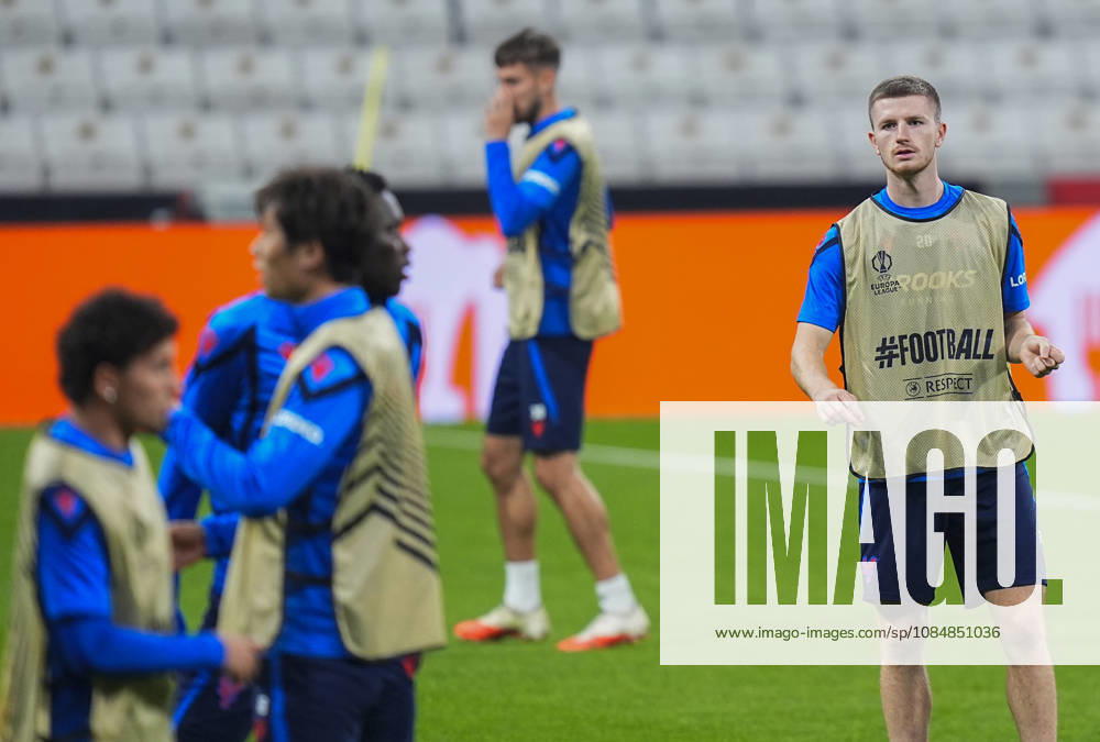 Ahead of Besiktas v Crystal Palace - UEFA Europa League ISTANBUL, TURKIYE - OCTOBER 21: Adam Wharton (R) of Crystal Palace takes part in a training session at Tupras Stadium ahead of UEFA Europa League football match against Besiktas in Istanbul, Turkiye on October 21, 2026. Esra Bilgin Anadolu Istanbul Turkey. Editorial use only. Please get in touch for any other usage.