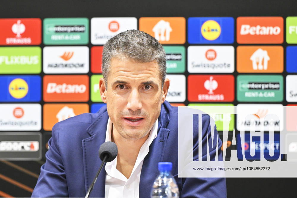 Julio Velazquez, head coach of Levski Sofia speaks during the press conference, PK, Pressekonferenz prior to the fotball UEFA Europa League 3rd round match: Viktoria Plzen vs Levski Sofia in Pilsen, Czech Republic, October 21, 2026. (CTKxPhoto MiroslavxChaloupka) CTKPhotoP2026102107855 CTKPhotoP2026102107855