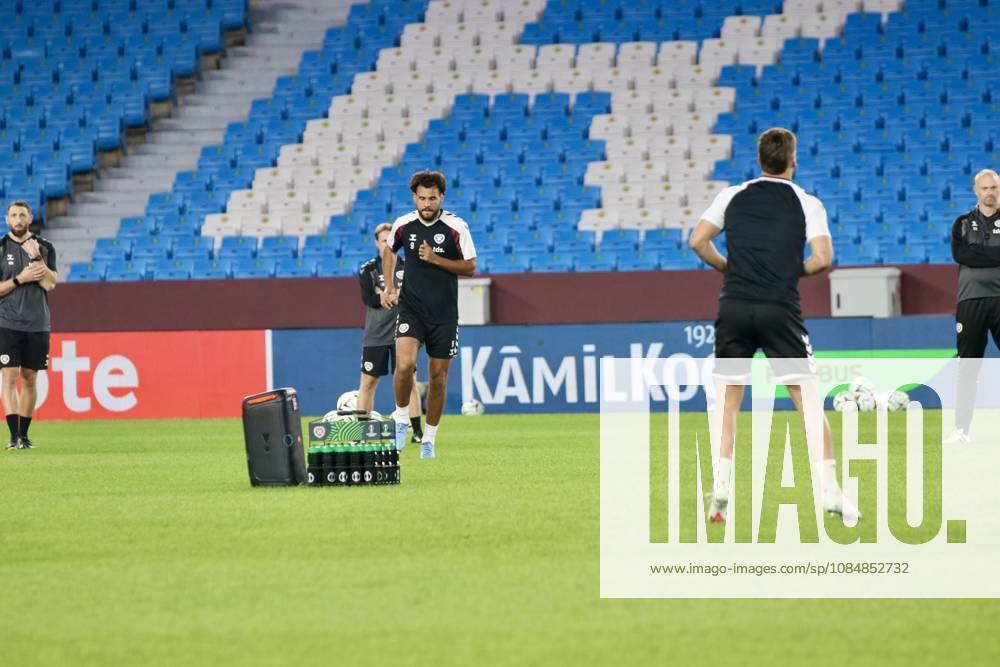 Ahead of Trabzonspor v Hearts - UEFA Conference League TRABZON, TURKIYE - OCTOBER 21: Players of Hearts attend training session ahead of Papara Park Stadium ahead of their upcoming UEFA Conference League football match against Trabzonspor, in Trabzon, Turkiye on October 21, 2026. Enes Sansar Anadolu Trabzon Turkey. Editorial use only. Please get in touch for any other usage.