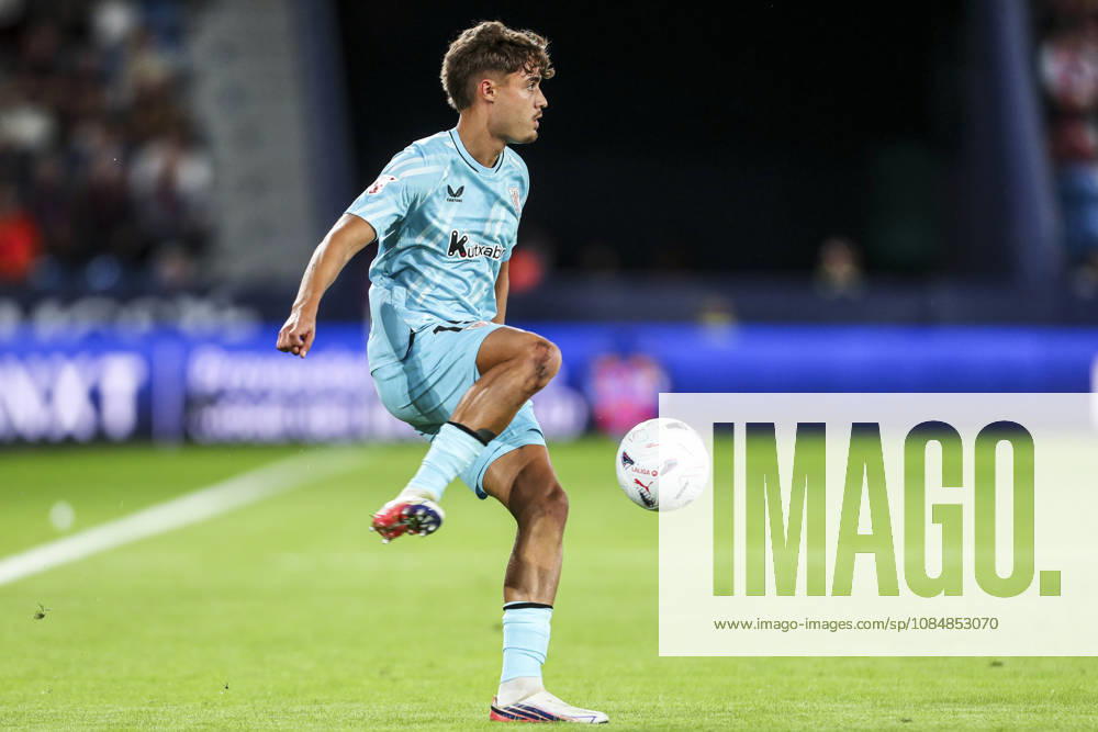Hugo Rincon of Athletic Club in action during the Spanish league, LaLiga EA Sports, football match played between Levante UD and Athletic Club at Ciutat de Valencia stadium on October 21, 2026, in Valencia, Spain. Valencia SPAIN - ZUMAa181 20261021_zaa_a181_030