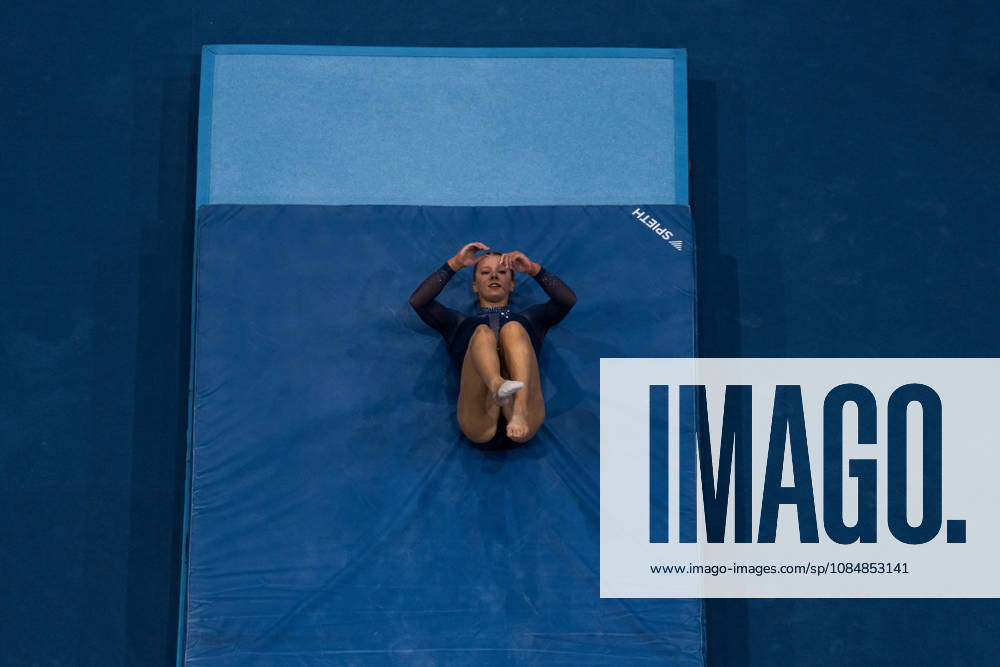 2026 Artistic Gymnastics World Championships, Day 5, Women s Team Final 261021 Dulcy Caylor of United States falls down after competing in balance beam during women s team final on day five of the 2026 Artistic Gymnastics World Championships on October 21, 2026 in Rotterdam. Photo: Joel Marklund BILDBYRÅN kod JM JM0863 bbeng artistisk gymnastik artistic gymnastics gymnastik-vm vm artistic gymnastics world championships final lagfinal team final dam