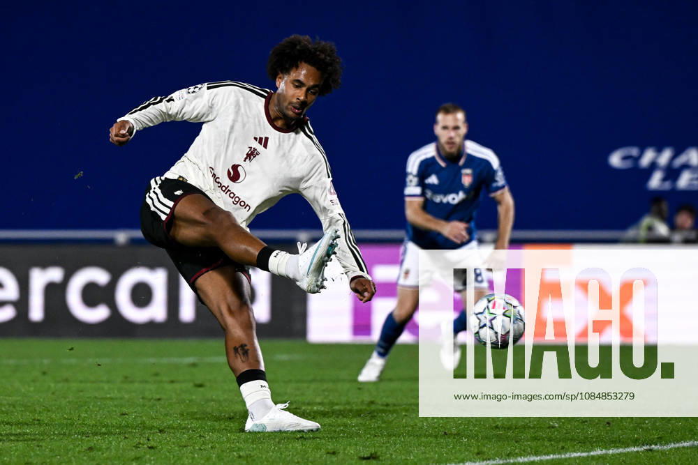 Cm Como 21 10 2026 - Champions League Como Manchester United, ManU foto Cristiano Mazzi Image nella foto: gol Joshua Zirkzee