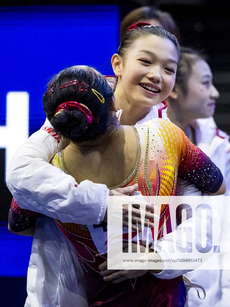ROTTERDAM - Chinese gymnasts during the team final at the World Gymnastics Championships in Rotterdam Ahoy. IRIS VAN DEN BROEK ANP ANPxSportx IVx 573186505 originalFilename: 573186505