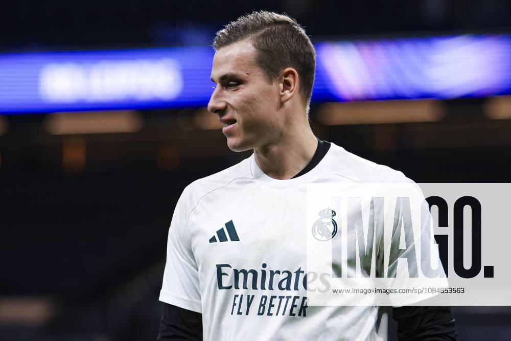 Real Madrid v RB Leipzig - UEFA Champions League 2026 27 October 21, 2026, Santiago Bernabeu stadium, Madrid, Spain: Andriy Lunin of Real Madrid is warm up during UEFA Champions League 2026 27 football match between Real Madrid and RB Leipzig at Santiago Bernabeu stadium on October 21, 2026, in Madrid, Spain. Madrid Santiago Bernabeu Stadium Madrid Spain