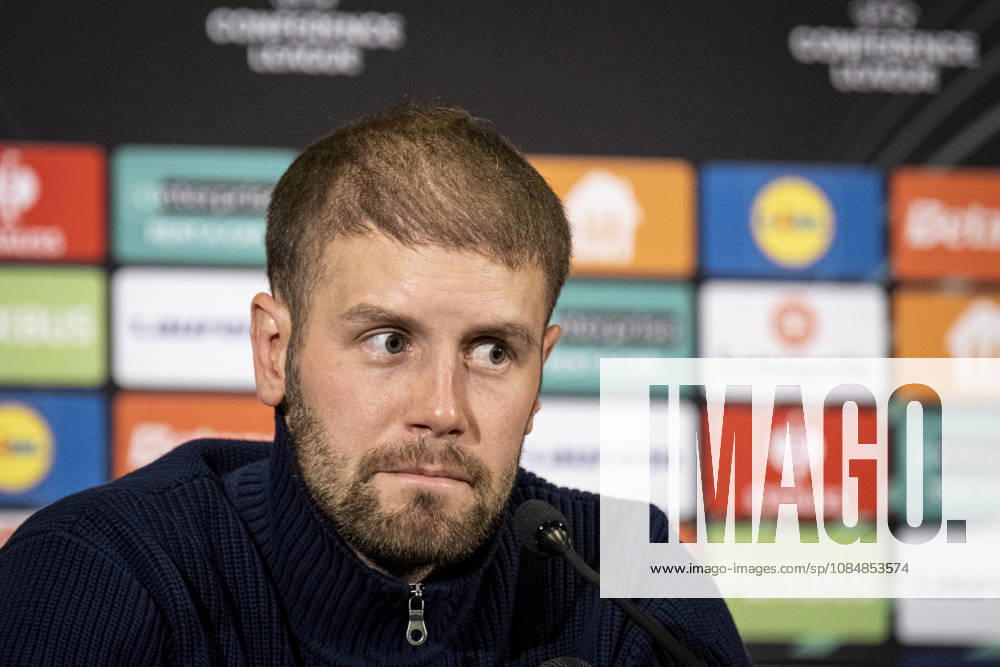 Coach Fabian Hurzeler of Brighton speaks during the press conference, PK, Pressekonferenz prior to the Football Conference League 2nd round match FK Jablonec vs Brighton in Jablonec nad Nisou, Czech Republic, October 21, 2026. (CTKxPhoto RadekxPetrasek) CTKPhotoP2026102108494 CTKPhotoP2026102108494