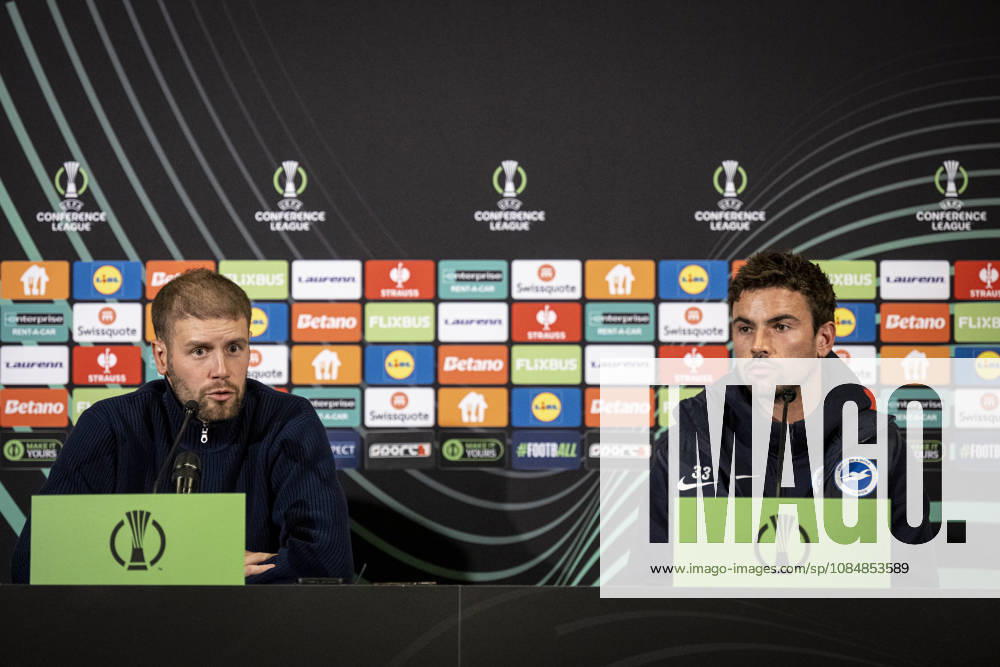 From left Coach Fabian Hurzeler and player Matt O Riley of Brighton speak during the press conference, PK, Pressekonferenz prior to the Football Conference League 2nd round match FK Jablonec vs Brighton in Jablonec nad Nisou, Czech Republic, October 21, 2026. (CTKxPhoto RadekxPetrasek) CTKPhotoP2026102108500 CTKPhotoP2026102108500