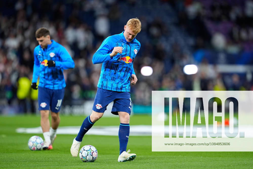 Nicolas Seiwald of RB Leipzig warms up during the UEFA Champions League 2026 27 League Phase MD3 match between Real Madrid CF and RB Leipzig at Bernabeu stadium on October 21, 2026, in Madrid, Spain. Madrid Spain - ZUMAa181 20261021_zaa_a181_033