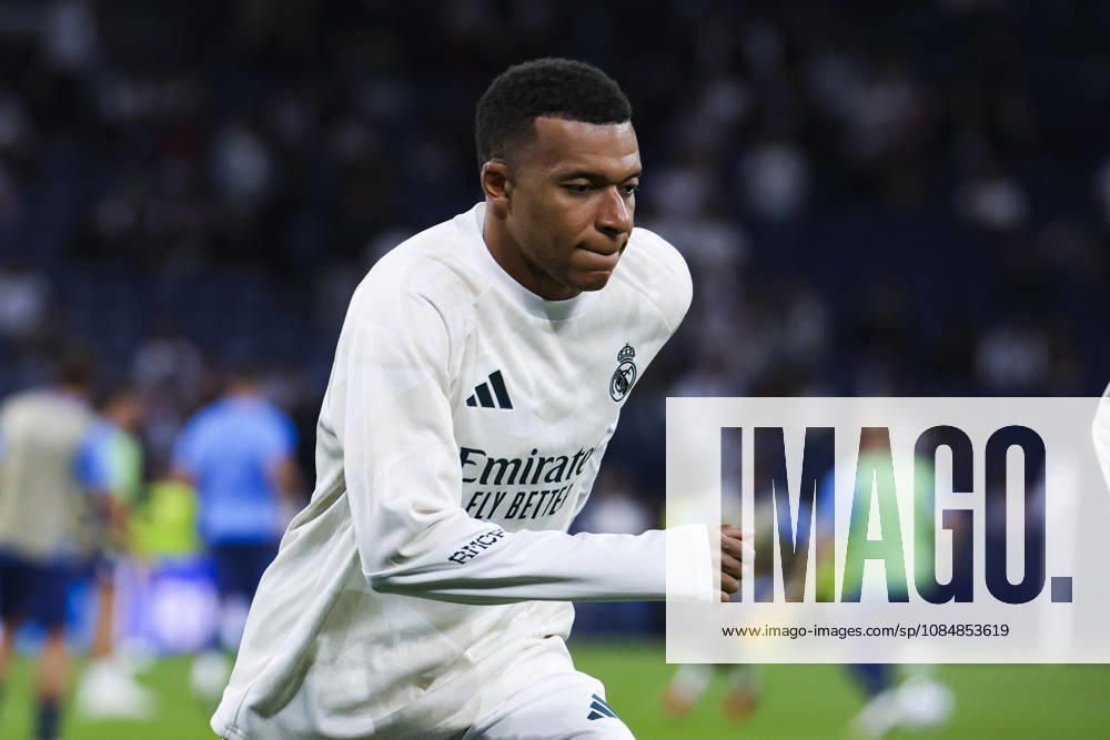 Real Madrid v RB Leipzig - UEFA Champions League 2026 27 October 21, 2026, Santiago Bernabeu stadium, Madrid, Spain: Kylian Mbappe of Real Madrid are warm up smile UEFA Champions League 2026 27 football match between Real Madrid and RB Leipzig at Santiago Bernabeu stadium on October 21, 2026, in Madrid, Spain. Madrid Santiago Bernabeu Stadium Madrid Spain