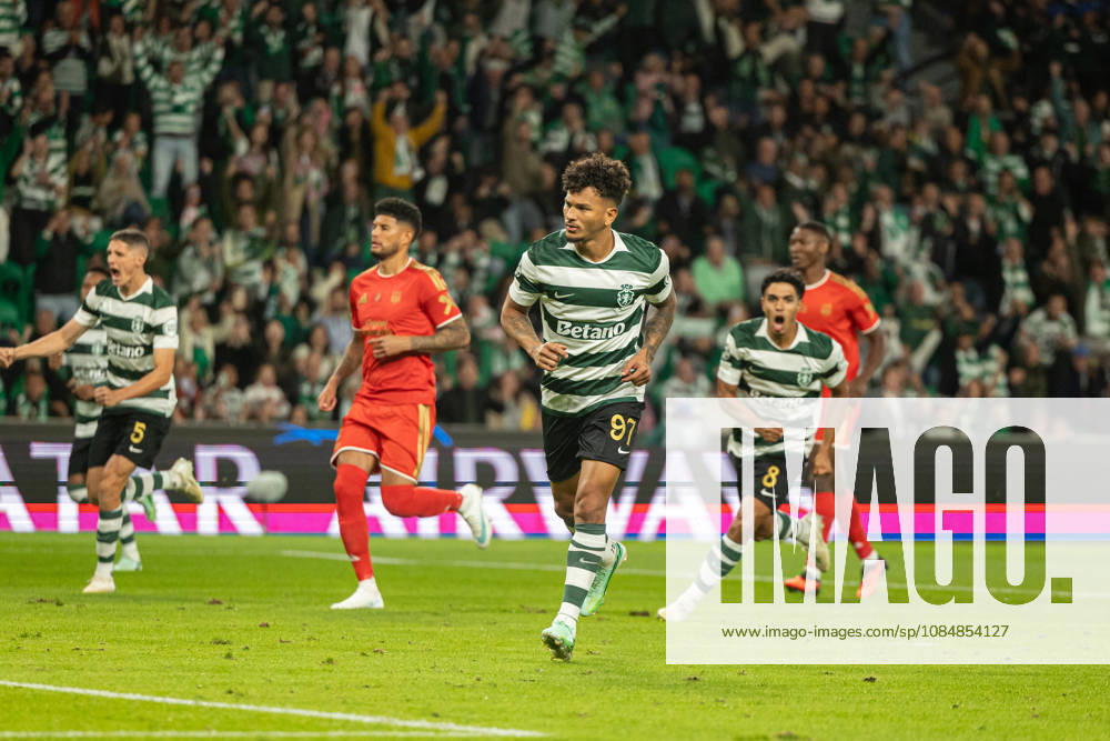 Luis Suarez celebrating after goal seen in football match between Sporting CP and LASK in UEFA Champions League 2026 27 at Estadio Josà Alvalade, Lisboa, Portugal (Luis Loureiro Ball Raw Images PT) Lisboa Estadio Josà Alvalade Portugal