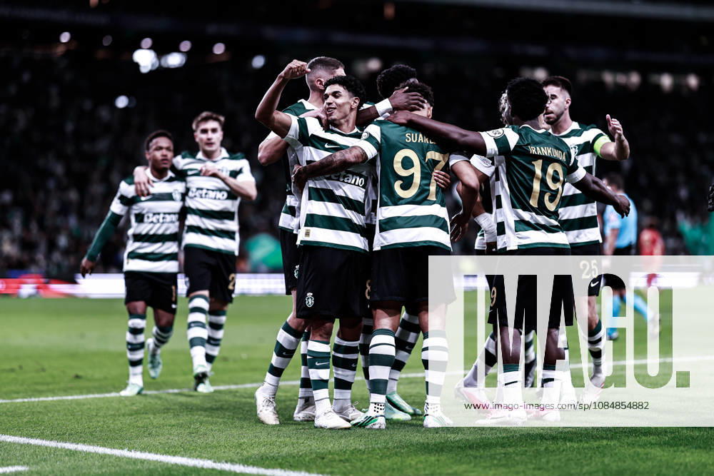 Luis Suarez of Sporting Clube de Portugal celebrates scoring his sides first goal of the match during the UEFA Champions League first round MD-3 football match between Sporting CP and Lask Linz, in Lisbon on October 21, 2026. Sporting CP X Lask Linz - UEFA Champions League 2026 27 League Phase MD3 - ZUMAg283 20261021_zsp_g283_008