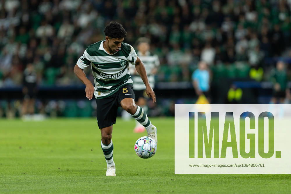 Sporting midfielder from Portugal JOAO SIMOES (8) in action during the game for the League Phase for the UEFA Champions League between Sporting and LASK Linz at Estadio Jose de Alvalade Soccer 2026: Sporting Vs LASK Linz - ZUMAs359 20261021_zsp_s359_011