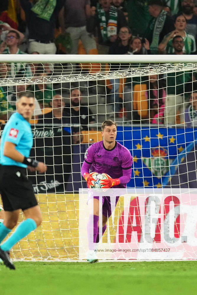 UEFA Champions League: Real Betis Balompie v Feyenoord Rotterdam Seville - Goalkeeper Tjark Ernst of Feyenoord the competition round of the UEFA Champions League season. The match is set between Real Betis Balompie and Feyenoord Rotterdam at Estadio La Cartuja on 21 October 2026 in Seville, Spain.