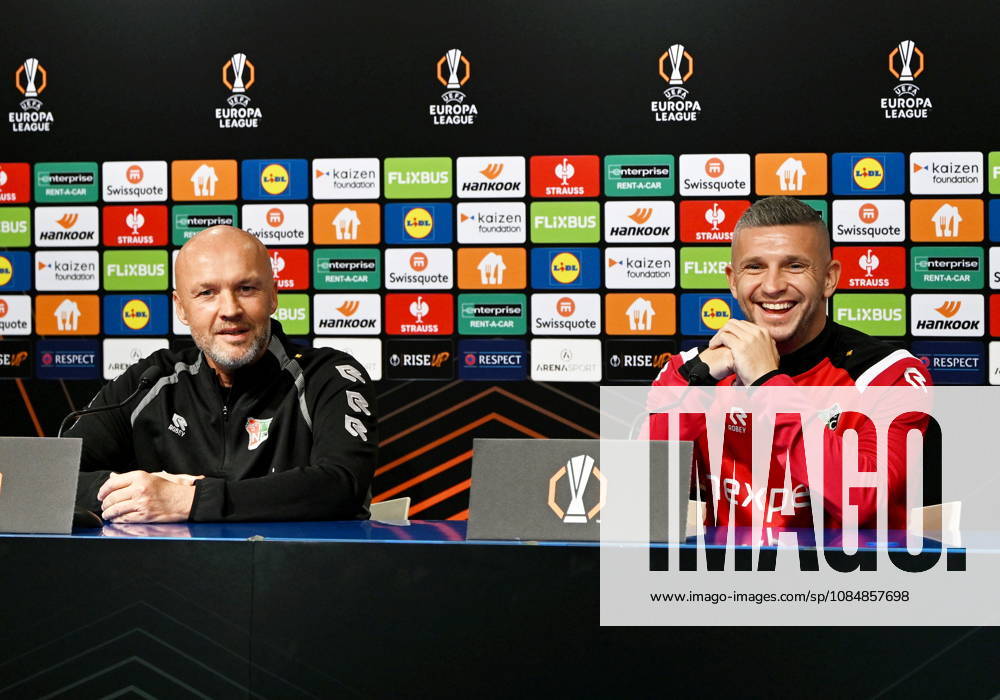 Croatia, Zagreb, 21.10.2026. Maksimir Stadium. NEC Nijmegen press conference, PK, Pressekonferenz ahead of tomorrow s Europa League match against GNK Dinamo. In the photo: Dick Schreuder, Bryan Linssen. Photo: Damir Krajac CROPIX