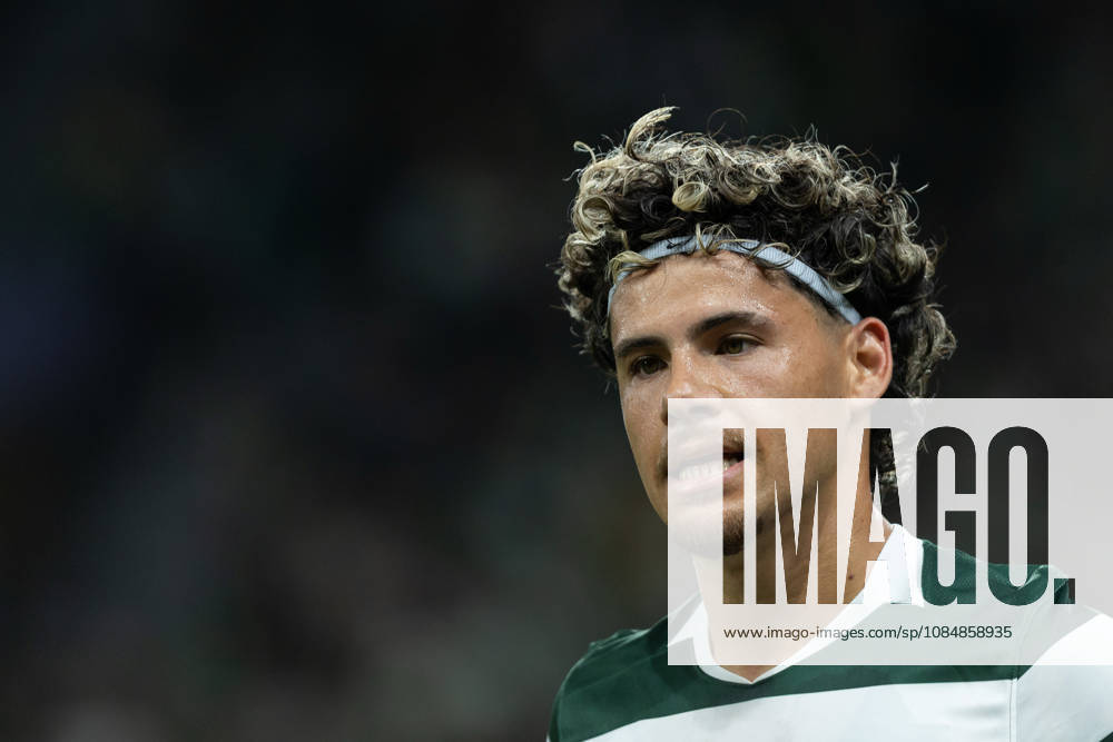 Sporting defender from Uruguay MAXI ARAUJO (20) in action during the game for the League Phase for the UEFA Champions League between Sporting and LASK Linz at Estadio Jose de Alvalade Soccer 2026: Sporting Vs LASK Linz - ZUMAs359 20261021_zsp_s359_018