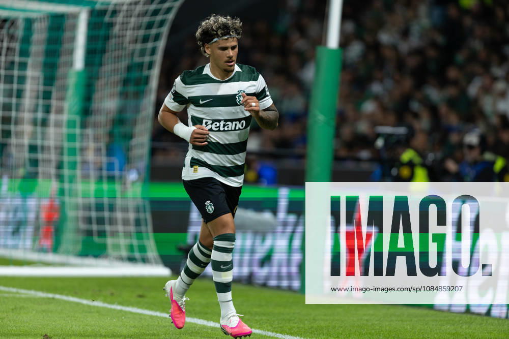 Sporting defender from Uruguay MAXI ARAUJO (20) in action during the game for the League Phase for the UEFA Champions League between Sporting and LASK Linz at Estadio Jose de Alvalade Lisbon Portugal - ZUMAs359 20261021_zsp_s359_019
