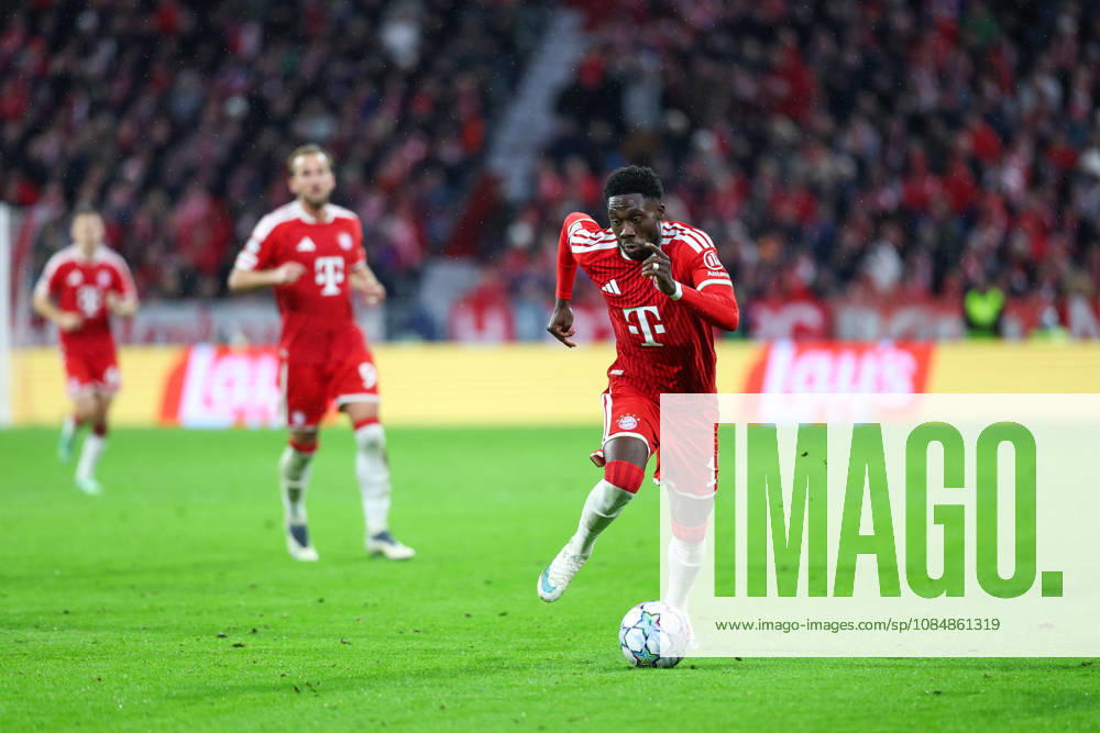 GER, Fussball, Herren, UEFA Champions League, Saison 2026 2027, 3. Spieltag, FC Bayern München vs. FC Arsenal Alphonso Davies ( FC Bayern München 19 ) München Allianz Arena Bayern Deutschland