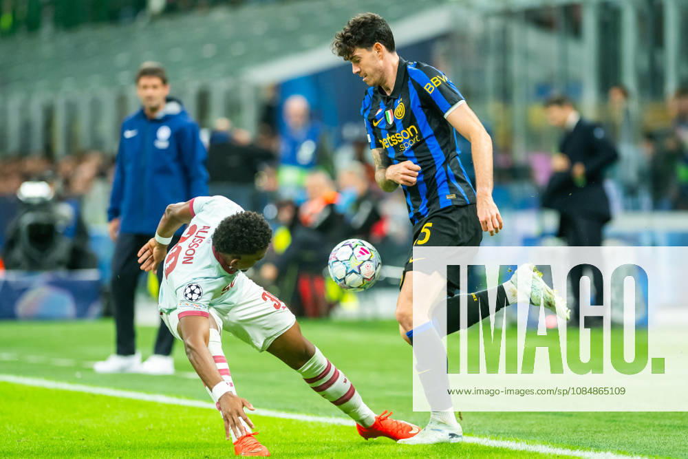 Alessandro Bastoni seen during UEFA Champions League 2026 27 league phase game between Internazionale Milano and FC Shakhtar Donetsk (Gleb Soboliev Ball Raw Images) Milan San Siro Italy