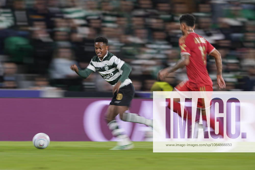 Geny Catamo of Sporting CP runs with the ball during the UEFA Champions League 2026 27 League Phase MD3 match between Sporting Club de Portugal and LASK at Estadio Jose Alvalade on October 21, 2026 in Lisbon, Portugal (Photo by Pedro Loureiro Sports Press Photo SPP)