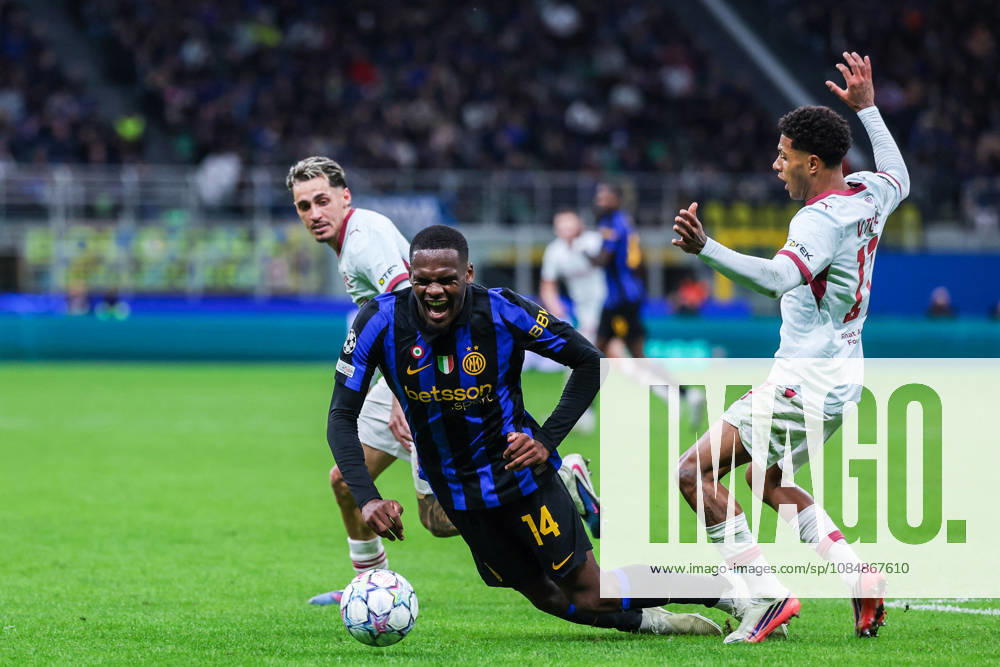 SOCCER - UEFA Champions League - Inter - FC Internazionale vs. Shakhtar Donetsk Photo by IPA ABACAPRESS.COM90005725 - Ange-Yoan Bonny of FC Internazionale in action during the 2026 27 UEFA Champions League group stage—Matchday 3—in the soccer match between FC Internazionale and FC Shakhtar Donetsk. Milan Italy