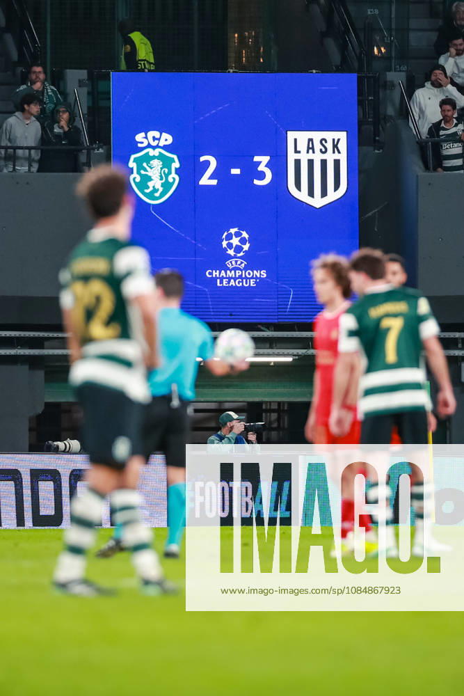SOCCER - UEFA CL, Sporting vs LASK LISBON,PORTUGAL,21.OCT.26 - SOCCER - UEFA Champions League, Sporting Club de Portugal vs Linzer ASK. Image shows the scoreboard. GEPAxpictures xManuelxBinder