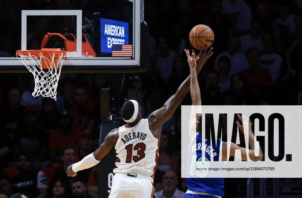 NBA, Basketball Herren, USA - Miami Heat vs Minnesota Timberwolves Miami Heat Center Forward Bam Adebayo(L) in action against Minnesota Timberwolves Center Joan Beringer during the NBA basketball game between the Miami Heat and Minnesota Timberwolves at the Kaseya Center in Miami, Florida, USA, 21 October 2026. MIAMI FLORIDA United States