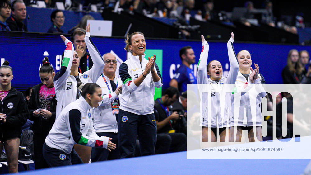 Foto IPP Simone Ferraro Rotterdam 21 ottobre 2026 54th Artistic Gymnastics World Championships Nella foto al centro UGOLINI Camilla allenatrice della nazionale dell italia Italy Photo Press - World Copyrights italy ITALY