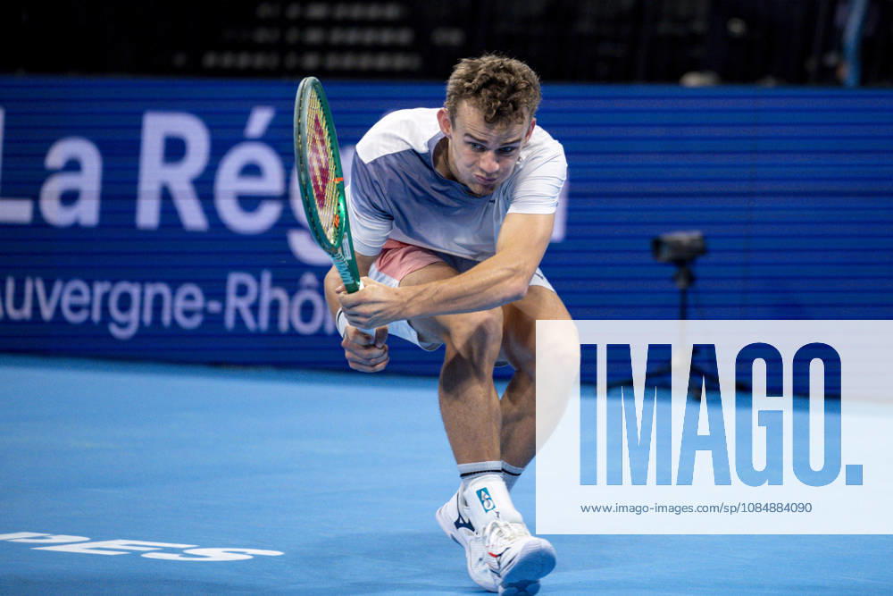 TENNIS : ATP, Tennis Herren 250 - Grand Prix Tennis AURA - Decines (France) 22 10 2026 Valentin Vacherot lost in three sets to Luca Van Assche during the tournament of the Auvergne Rhône-Alpes Grand Prix at the LDLC Arena in Décines on October 22, 2026. Photo Sandrine Thesillat PsNewZ