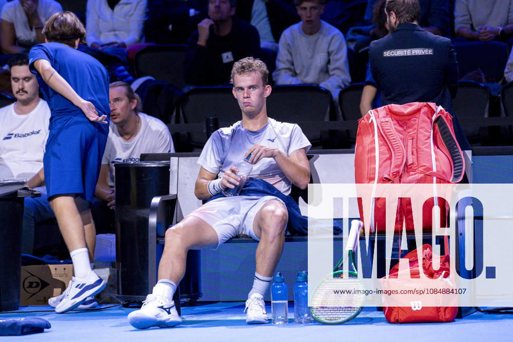 TENNIS : ATP, Tennis Herren 250 - Grand Prix Tennis AURA - Decines (France) 22 10 2026 Valentin Vacherot lost in three sets to Luca Van Assche during the tournament of the Auvergne Rhône-Alpes Grand Prix at the LDLC Arena in Décines on October 22, 2026. Photo Sandrine Thesillat PsNewZ