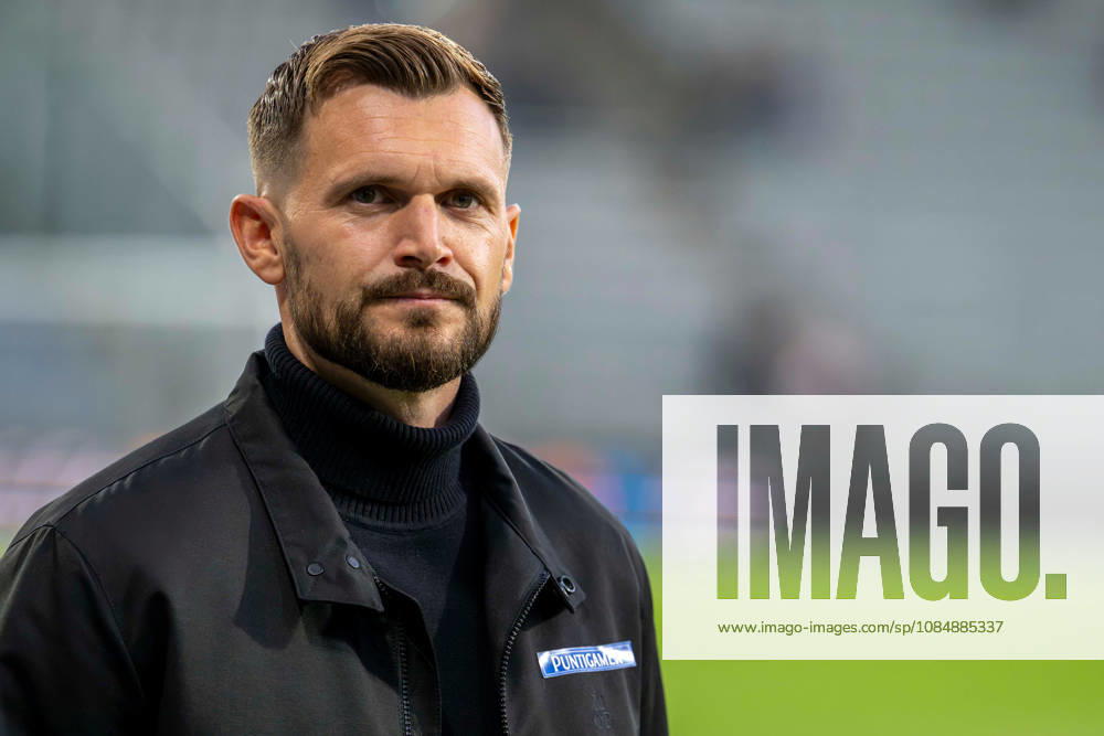 SOCCER - UEFA EL, Sturm vs Marseille GRAZ,AUSTRIA,22.OCT.26 - SOCCER - UEFA Europa League, SK Sturm Graz vs Olympique de Marseille. Image shows head coach Fabio Ingolitsch (Sturm). GEPAxpictures Retkoceri