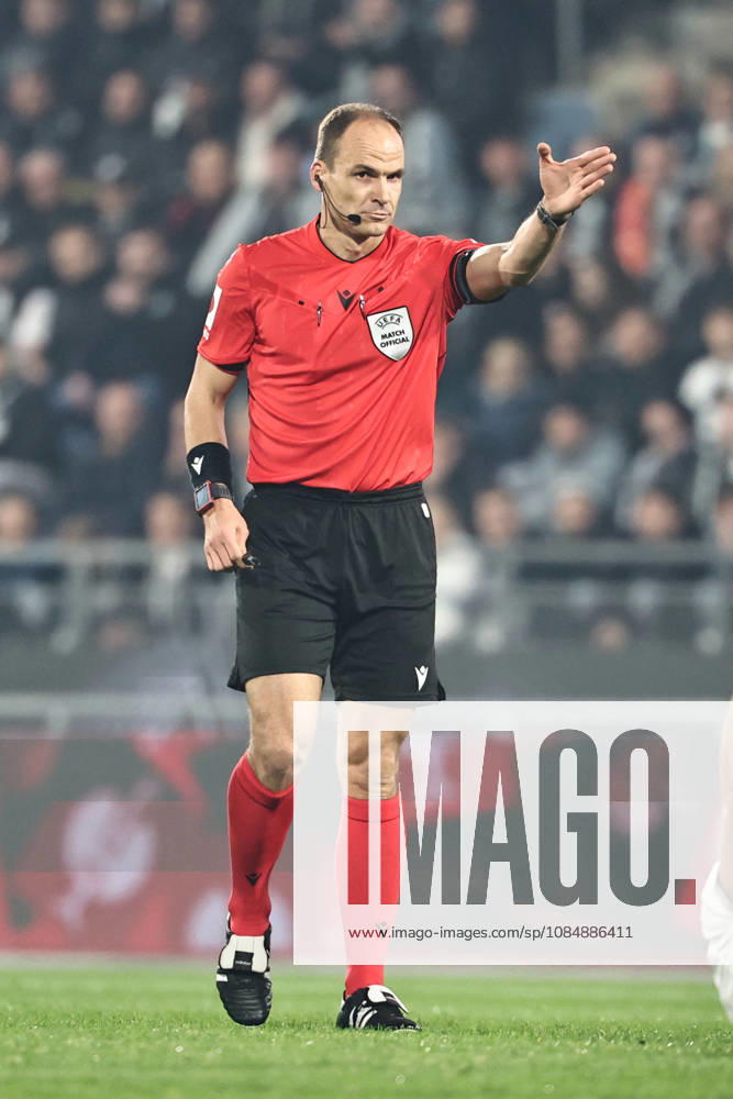 SOCCER - UEFA EL, Sturm vs Marseille GRAZ,AUSTRIA,22.OCT.26 - SOCCER - UEFA Europa League, SK Sturm Graz vs Olympique de Marseille. Image shows referee Nenad Minakovic (SRB). GEPAxpictures Bauer