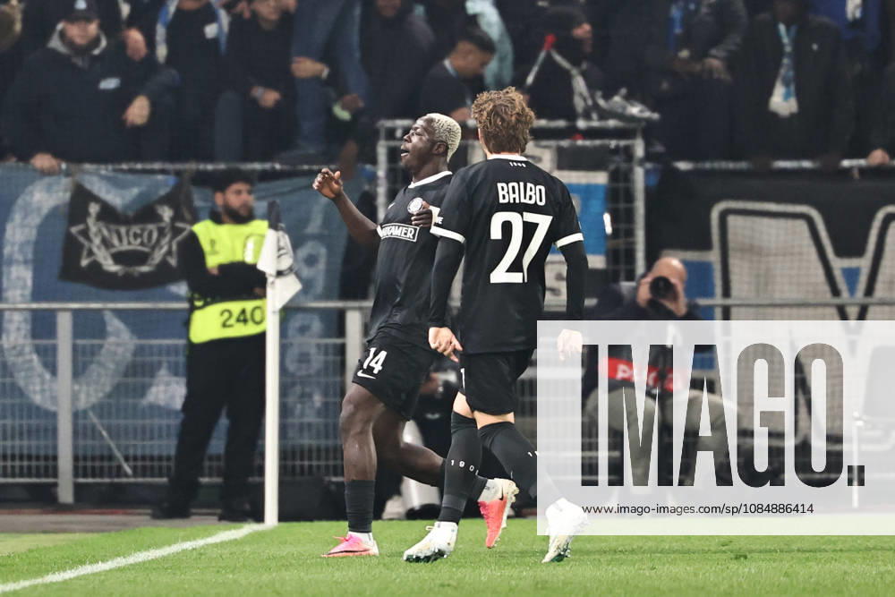 SOCCER - UEFA EL, Sturm vs Marseille GRAZ,AUSTRIA,22.OCT.26 - SOCCER - UEFA Europa League, SK Sturm Graz vs Olympique de Marseille. Image shows the rejoicing of Oumar Diakite and Luis Balbo (Sturm). GEPAxpictures Bauer