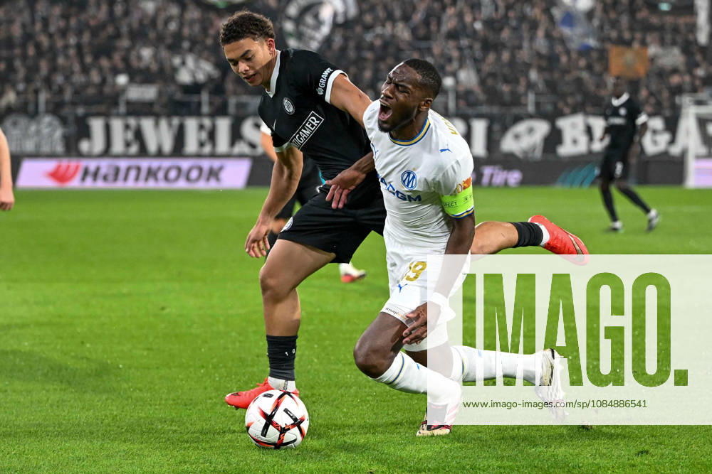 SOCCER - UEFA EL, Sturm vs Marseille GRAZ,AUSTRIA,22.OCT.26 - SOCCER - UEFA Europa League, SK Sturm Graz vs Olympique de Marseille. Image shows Jacob Hoedl (Sturm) and Geoffrey Kondogbia (Marseille). GEPAxpictures Retkoceri