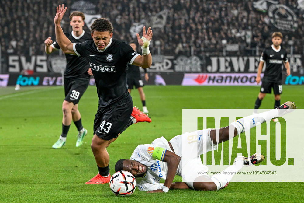 SOCCER - UEFA EL, Sturm vs Marseille GRAZ,AUSTRIA,22.OCT.26 - SOCCER - UEFA Europa League, SK Sturm Graz vs Olympique de Marseille. Image shows Jacob Hoedl (Sturm) and Geoffrey Kondogbia (Marseille). GEPAxpictures Retkoceri