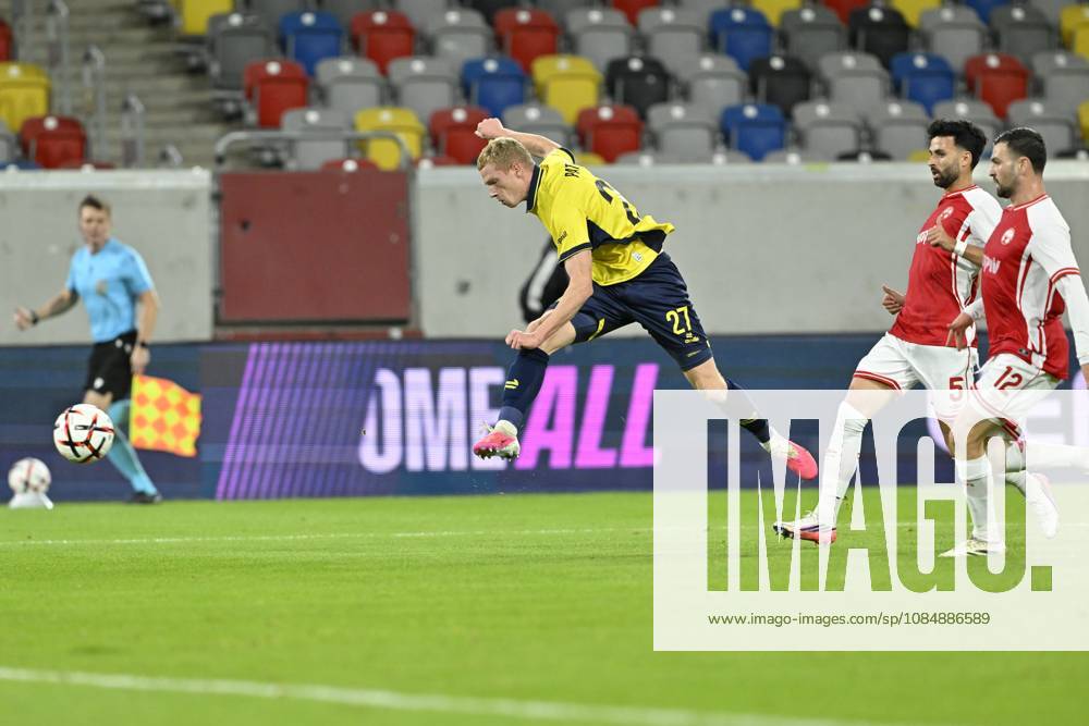 Royale Union Saint-Gilloise v Hapoel Beer-Sheva FC - UEFA Europa League DUSSELDORF, GERMANY - OCTOBER 22 : Patris Louis defender of Royale Union Saint-Gilloise during the UEFA Europa League 2026 27 League Phase matchday 3 match between Royale Union Saint-Gilloise and Hapoel Beer-Sheva FC on October 22, 2026 in Dusseldorf, Germany, 22 10 2026 Dusseldorf Germany