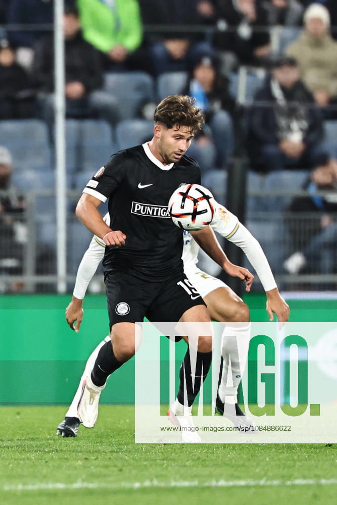 SOCCER - UEFA EL, Sturm vs Marseille GRAZ,AUSTRIA,22.OCT.26 - SOCCER - UEFA Europa League, SK Sturm Graz vs Olympique de Marseille. Image shows Simon Seidl (Sturm). GEPAxpictures Bauer