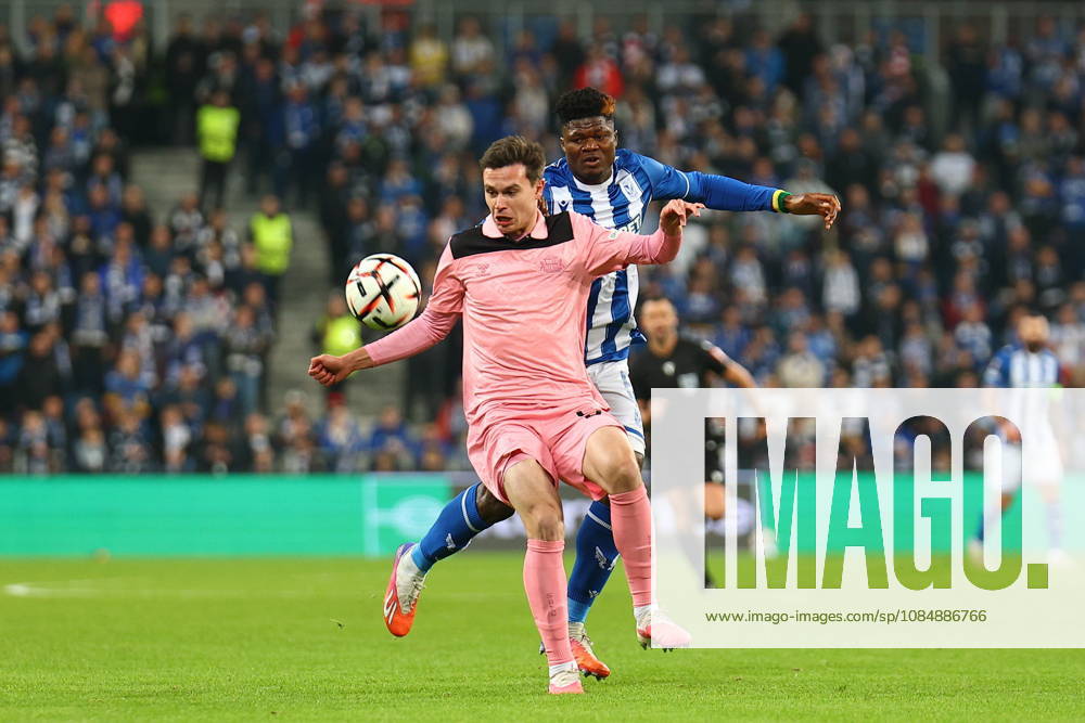 POZNAN 22.10.2026 MECZ 3. KOLEJKA LIGA EUROPY SEZON 2026 27: LECH POZNAN - SUNDERLAND AFC --- UEFA EUROPA LEAGUE MATCHDAY 3 LEAGUE PHASE SEASON 2026 27: LECH POZNAN - SUNDERLAND AFC NZ TIMUR TUTEROV TERRY YEGBE FOT. PATRYK PINDRAL 400MM.PL NEWSPIX.PL --- newspix.pl