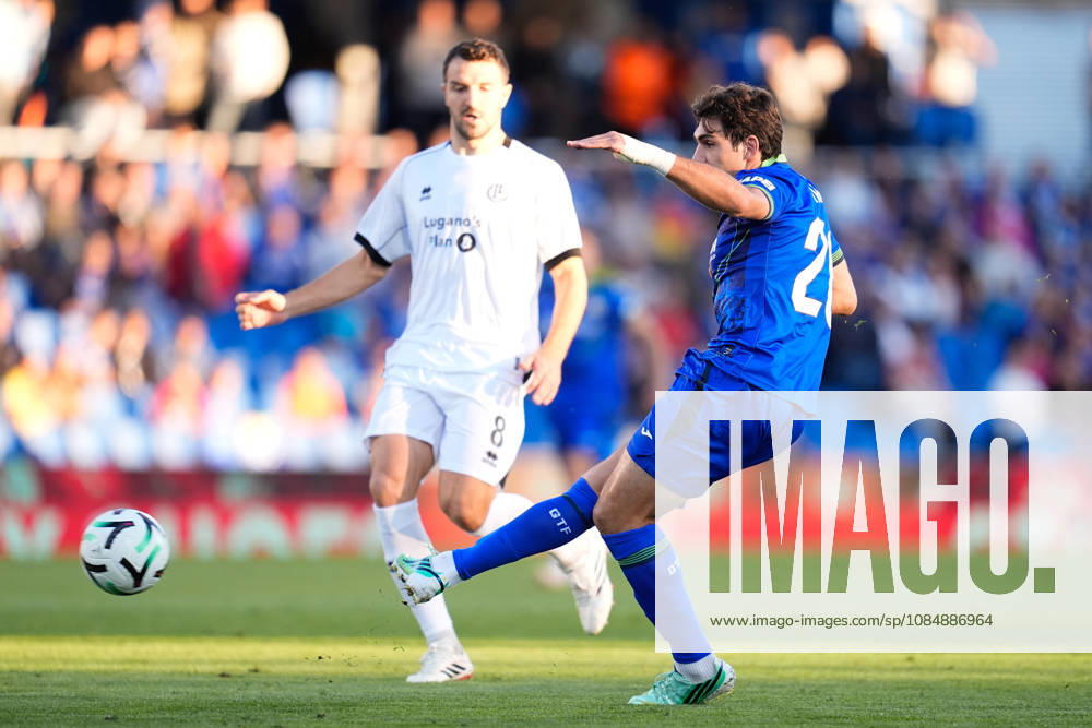 Ivan Azon of Getafe CF shoots to score his team s first goal during the UEFA Conference League 2026 27 League Phase MD2 football match between Getafe CF and FC Lugano at Coliseum de Getafe stadium on October 22, 2026, in Getafe, Spain. Getafe Spain - ZUMAa181 20261022_zaa_a181_027