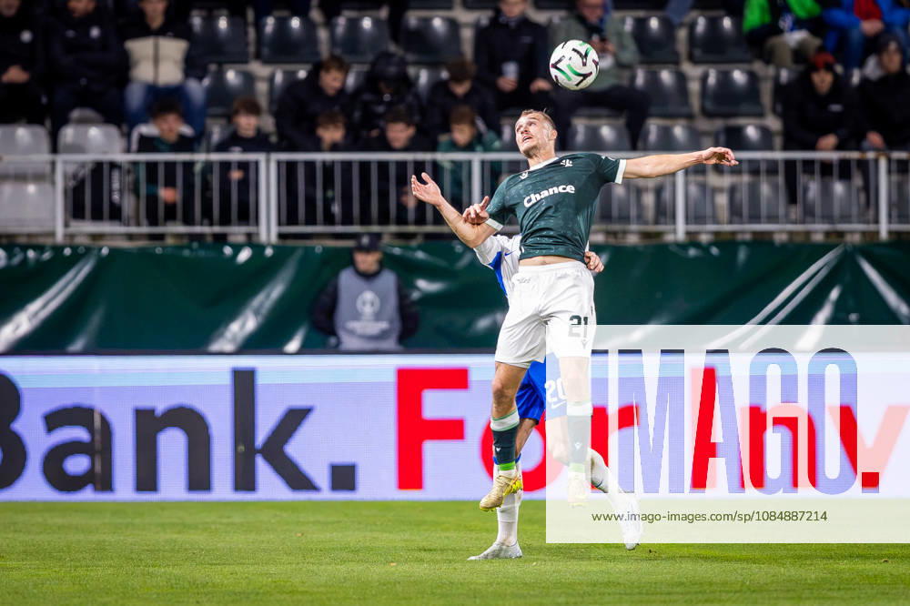 JABLONEC - BRIGHTON Costinha of Brighton and Matej Polidar of Jablonec during the matchday 2 of League phase round of UEFA Conference league football match between FK Jablonec and Brighton and Hove Albion at Stadion Strelnice. Jablonec nad Nisou, Czechia, October 22, 2026. Photo by Branislav Racko