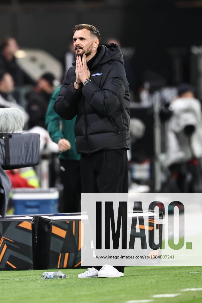 SOCCER - UEFA EL, Sturm vs Marseille GRAZ,AUSTRIA,22.OCT.26 - SOCCER - UEFA Europa League, SK Sturm Graz vs Olympique de Marseille. Image shows head coach Fabio Ingolitsch (Sturm). GEPAxpictures Bauer