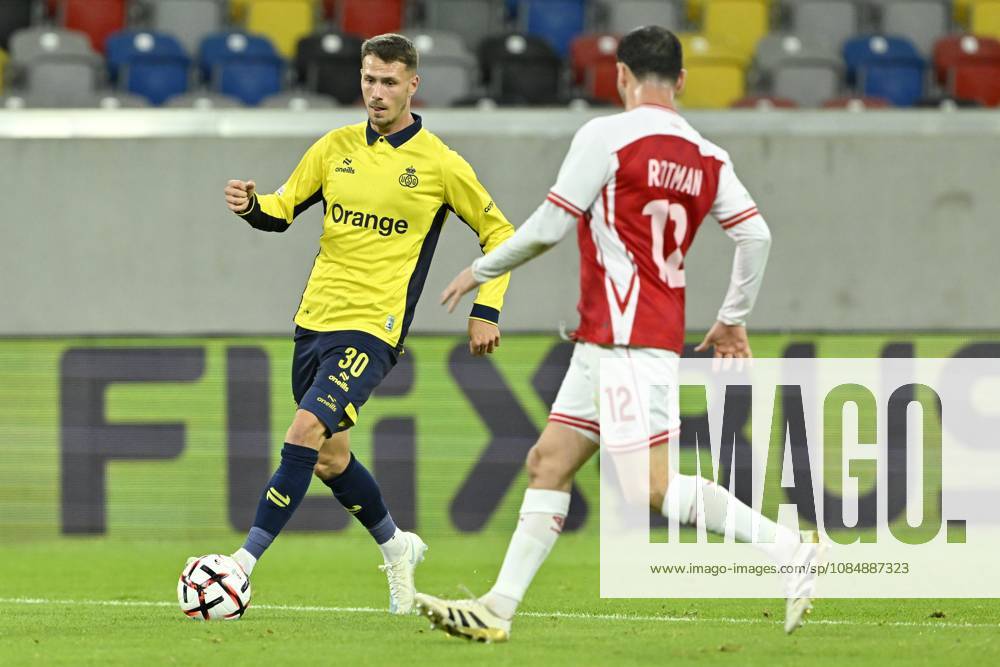 Royale Union Saint-Gilloise v Hapoel Beer-Sheva FC - UEFA Europa League DUSSELDORF, GERMANY - OCTOBER 22 : Florucz Raul Alexander forward of Royale Union Saint-Gilloise during the UEFA Europa League 2026 27 League Phase matchday 3 match between Royale Union Saint-Gilloise and Hapoel Beer-Sheva FC on October 22, 2026 in Dusseldorf, Germany, 22 10 2026 Dusseldorf Germany