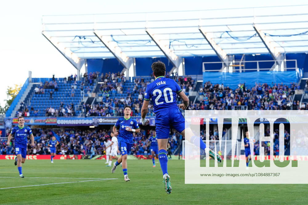 Ivan Azon of Getafe CF celebrates after scoring his team s first goal during the UEFA Conference League 2026 27 League Phase MD2 football match between Getafe CF and FC Lugano at Coliseum de Getafe stadium on October 22, 2026, in Getafe, Spain. Getafe Spain - ZUMAa181 20261022_zaa_a181_031