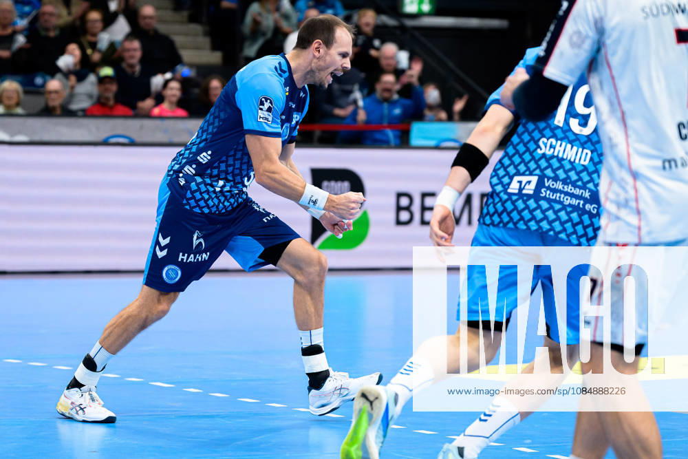 Stuttgart: HBL - 26 27 - TVB Stuttgart - SG BBM Bietigheim Kai Häfner Haefner (Stuttgart) Jubel Freude Emotion Stuttgart Porsche Arena Baden-Württemberg Deutschland