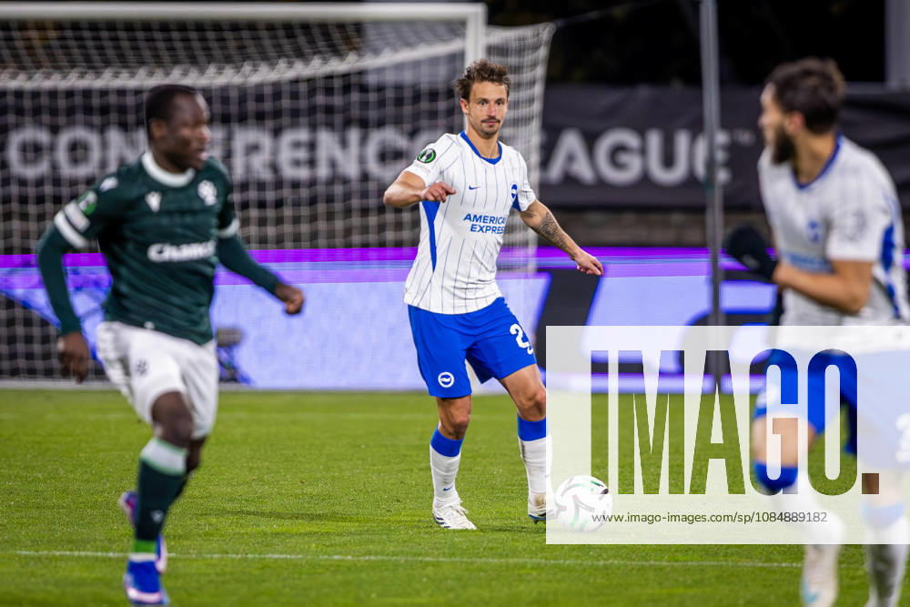 JABLONEC - BRIGHTON Olivier Boscagli of Brighton on the ball during the matchday 2 of League phase round of UEFA Conference league football match between FK Jablonec and Brighton and Hove Albion at Stadion Strelnice. Jablonec nad Nisou, Czechia, October 22, 2026. Photo by Branislav Racko