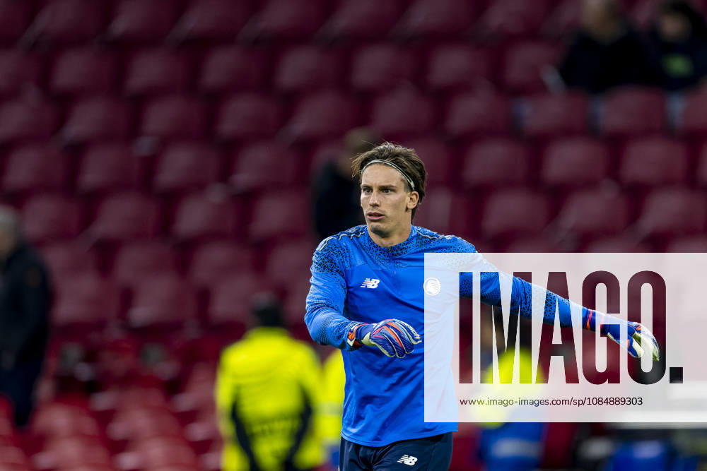 AMSTERDAM - Atalanta goalkeeper Marco Carnesecchi during the UEFA Conference League match between Ajax and Atalanta at Johan Cruijff ArenA on 22 October 2026 in Amsterdam, Nederland. (Photo by DeFodi Images) -