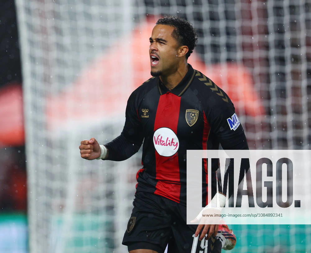 Bournemouth, England, 22nd October 2026. Justin Kluivert of Bournemouth celebrates scoring the first goal during the AFC Bournemouth vs AC Milan UEFA Europa League match at the Vitality Stadium, Bournemouth. Picture credit should read: Paul Terry Sportimage . SPI_017_PT_Bournmouthmouth_AC_Milan SPI-5092-0017