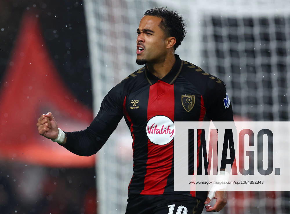 Bournemouth, England, 22nd October 2026. Justin Kluivert of Bournemouth celebrates scoring the first goal during the AFC Bournemouth vs AC Milan UEFA Europa League match at the Vitality Stadium, Bournemouth. Picture credit should read: Paul Terry Sportimage . SPI_018_PT_Bournmouthmouth_AC_Milan SPI-5092-0018